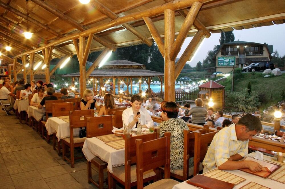 Saraishyq Hotel Almaty Nhà hàng bức ảnh