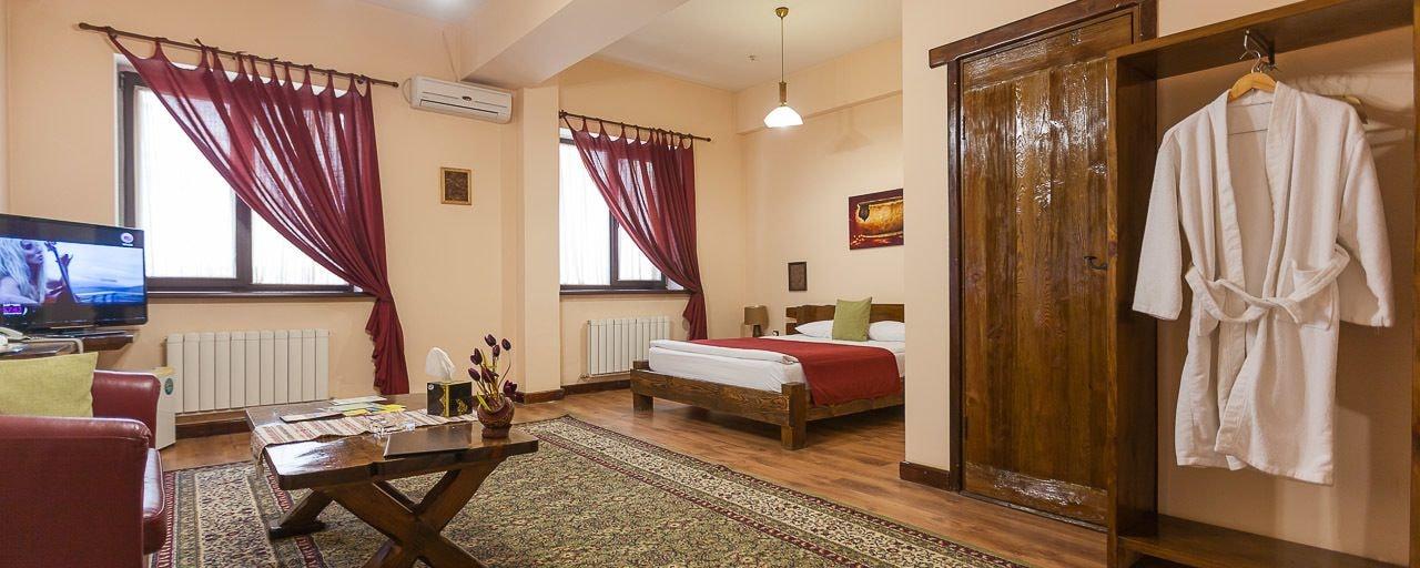 Saraishyq Hotel Almaty Ngoại thất bức ảnh