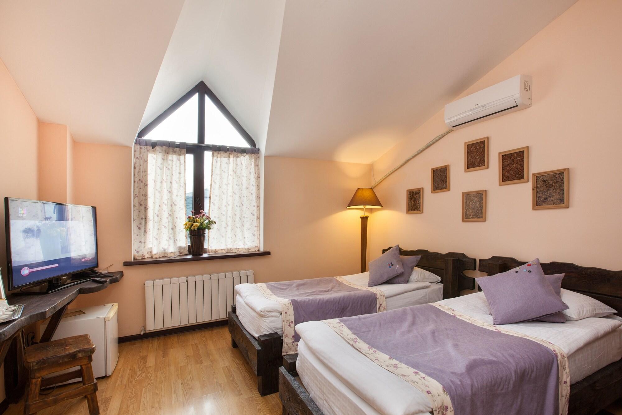 Saraishyq Hotel Almaty Ngoại thất bức ảnh