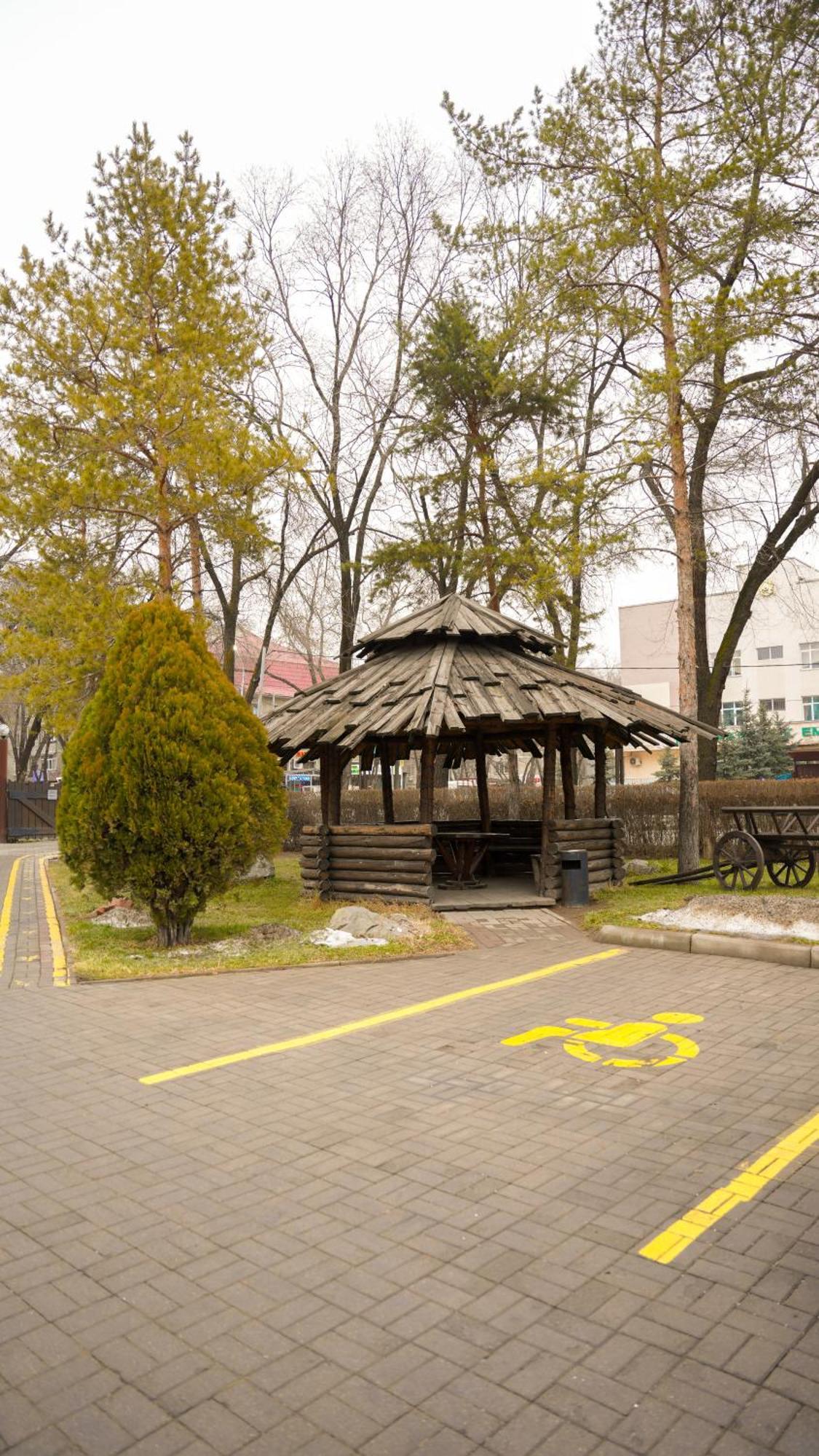 Saraishyq Hotel Almaty Ngoại thất bức ảnh