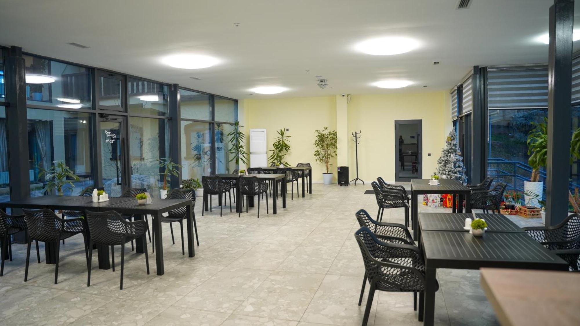 Saraishyq Hotel Almaty Ngoại thất bức ảnh