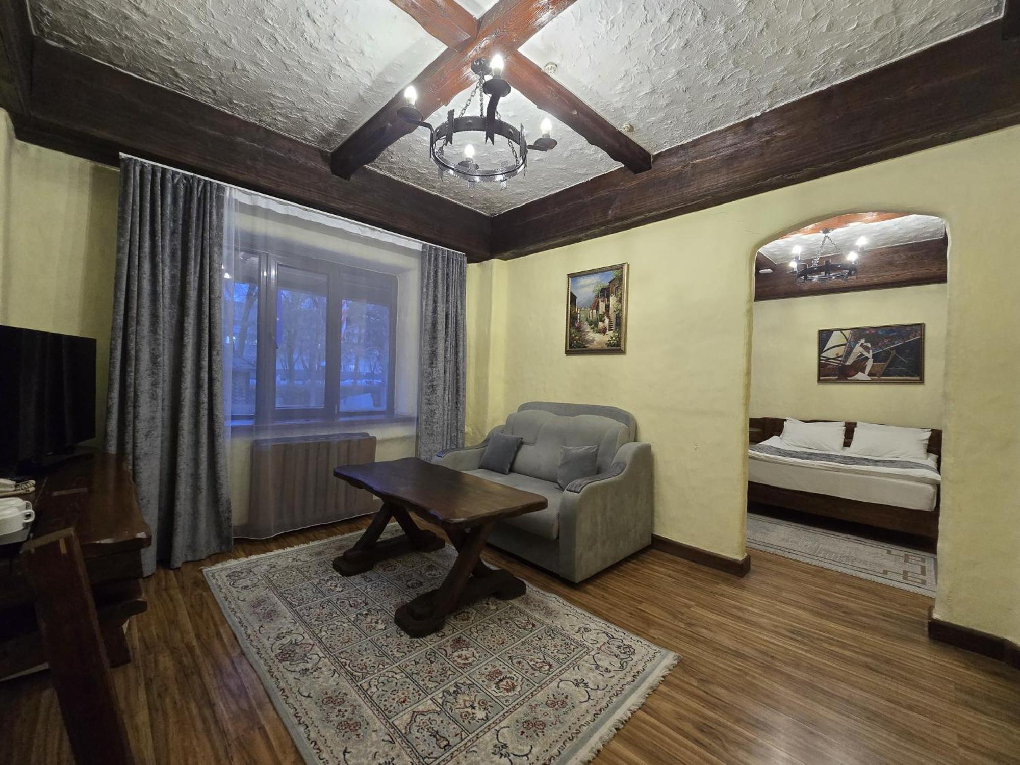 Saraishyq Hotel Almaty Ngoại thất bức ảnh